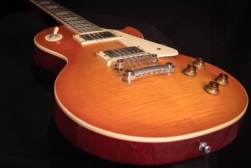 E-Gitarre lernen mit einer Les Paul.